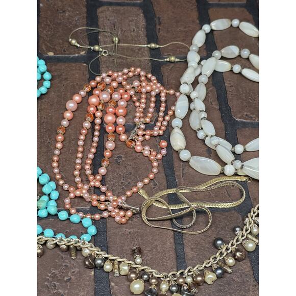 Vintage Ladies Necklace Lot - Picture 4 of 5